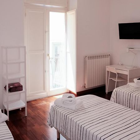 Casa Maria Al Campo Hotel Salerno Bagian luar foto